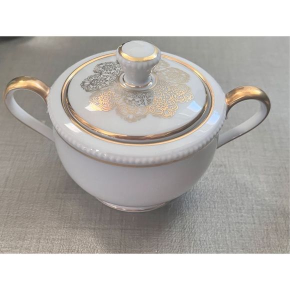 Bavaria Tirchenreuth Germany Porcelain Creamer and Sugar Bowl White Gold - Picture 2 of 7